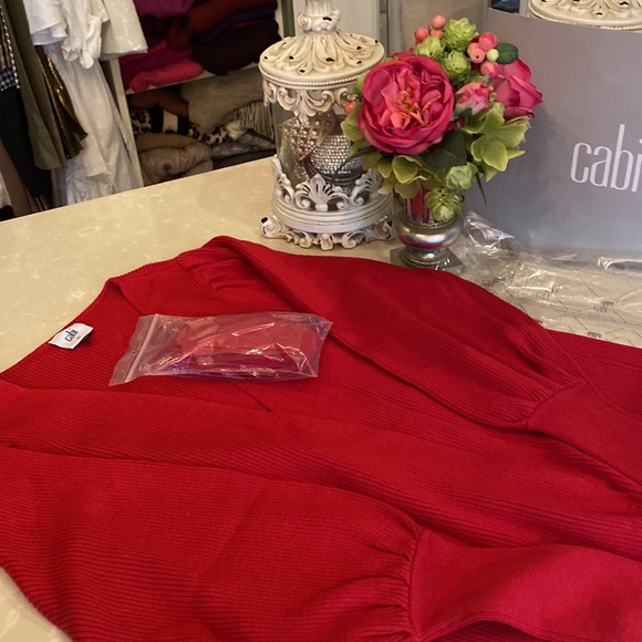 Beautiful CAbi Cabaret Cardigan - Picture 3 of 15